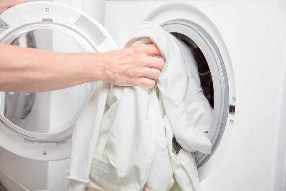 Como lavar roupa branca