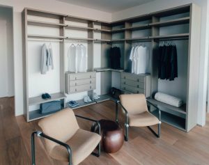 Como organizar o guarda-roupa